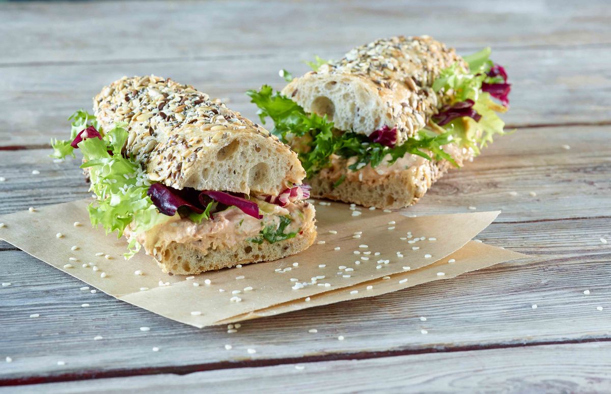 Madfoto — sandwich tunmousse